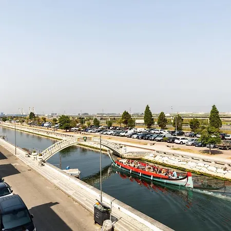 Guestready - Modern Nook Apartment Aveiro