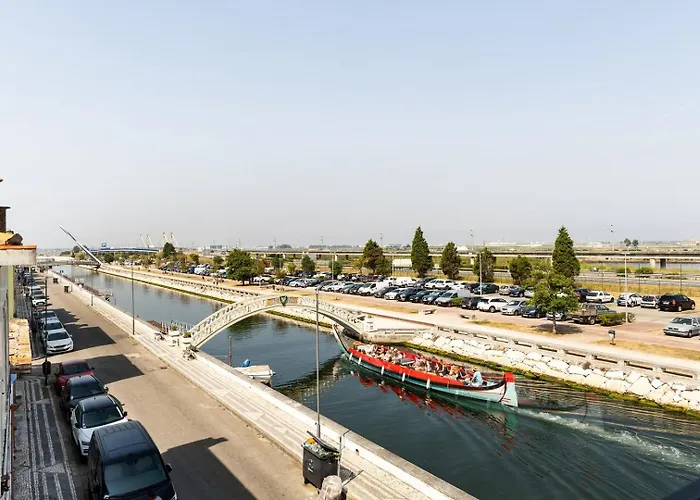 Guestready - Modern Nook Apartment Aveiro